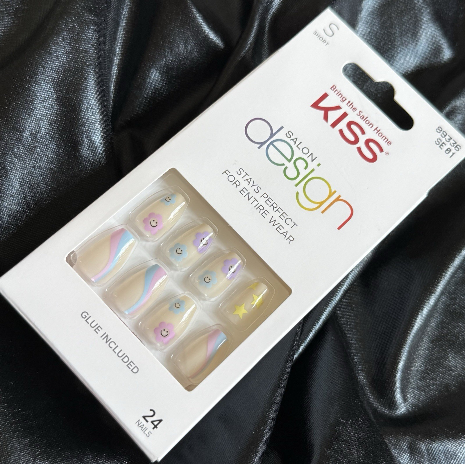 Kiss Press On Nails, Salon Design in Smiley Faces~Includes Free Gifts💝