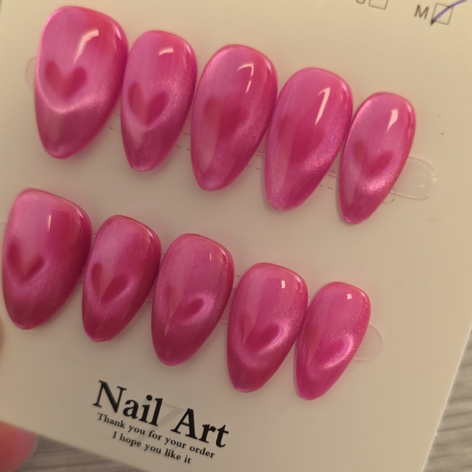 Nail Art Pink Shiny Heart Cateye Medium Almond Press-On Nails Set Full Cover