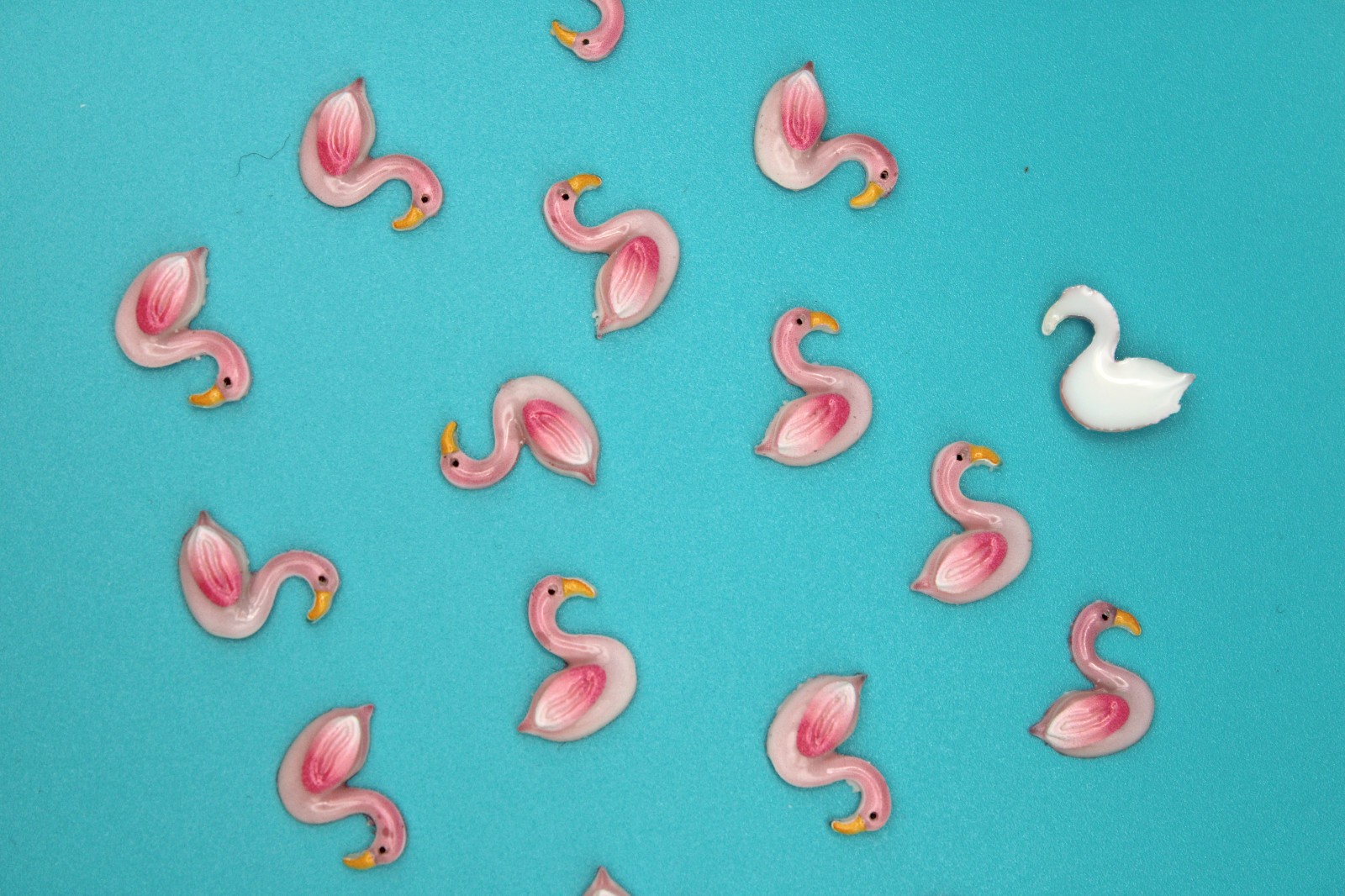 Flamingo 24Pk Pink Flatback Charms for Nail Art, Jewelry Making, Resin Crafts