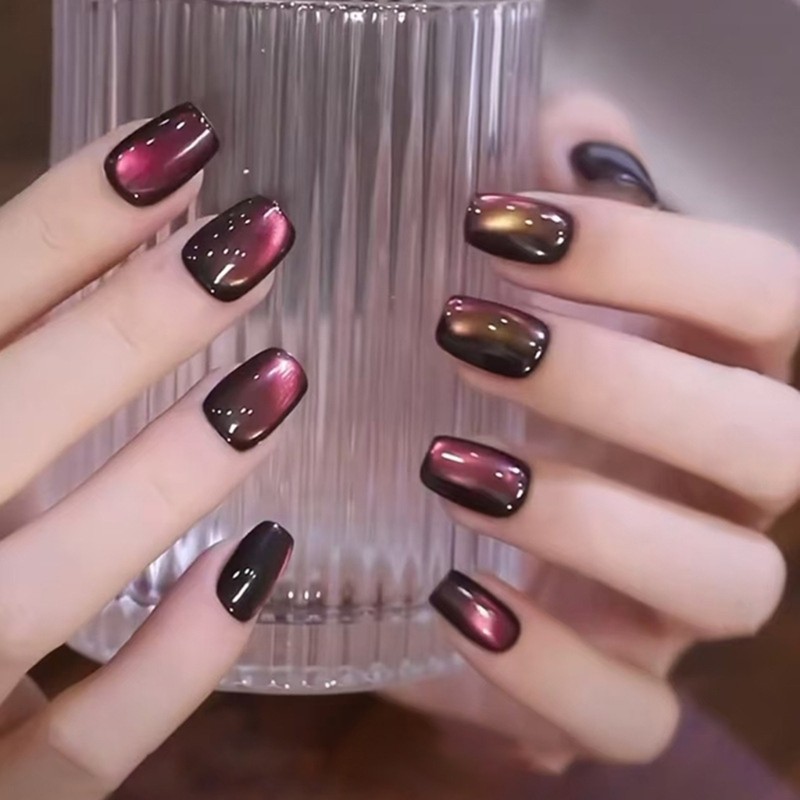 30pcs Press on Nail Cats Eye Short on Nail False Nail for Stylish Look