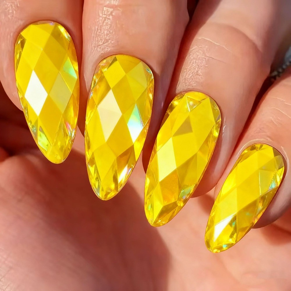 24pcs 3D Rhombus Press-On Nails, Electroplated Almond Fake Tips for Women