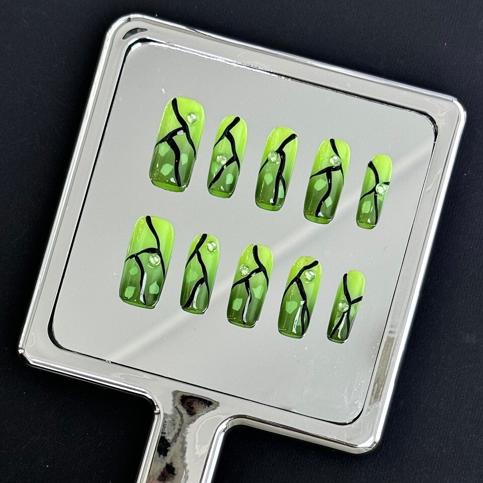 Ombre Neon Green Cyberpunk Square Press On Nails – Lime Wave Set – Lime Green