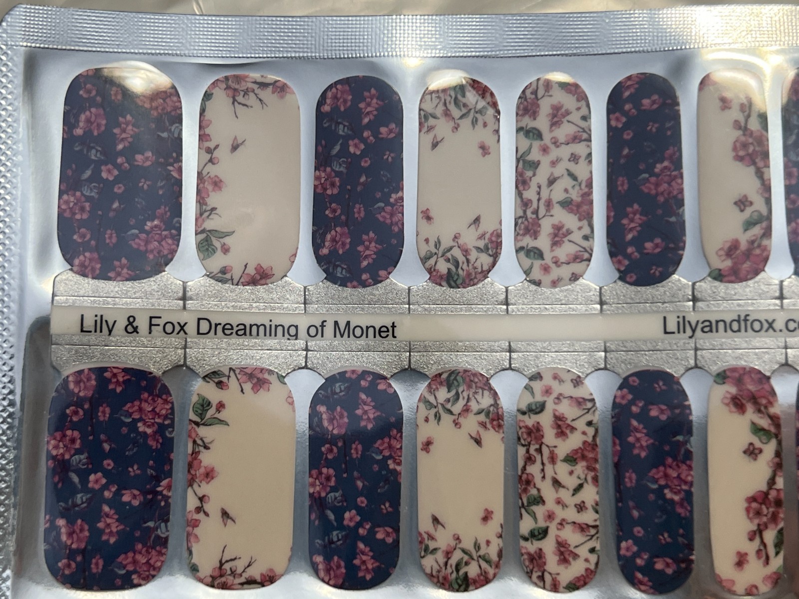 1 SET Lily and Fox Nail Wraps Stickers Self Stick Manicure Sealed Dreaming Monet