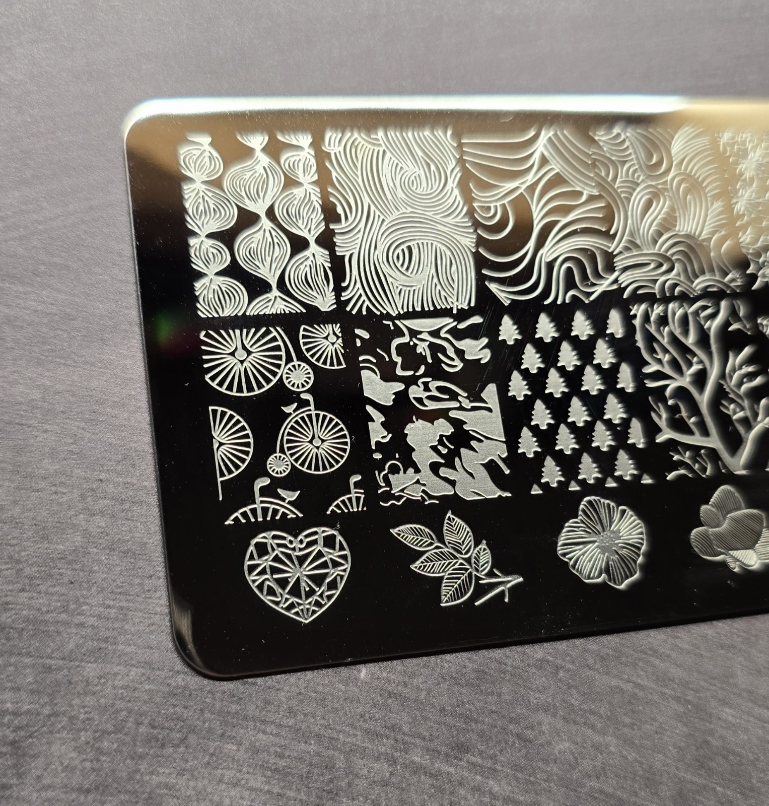 Nail Art Stamp Plate JQ-L18 Mother’s Day Valentines Heart Love Flowers Swirl
