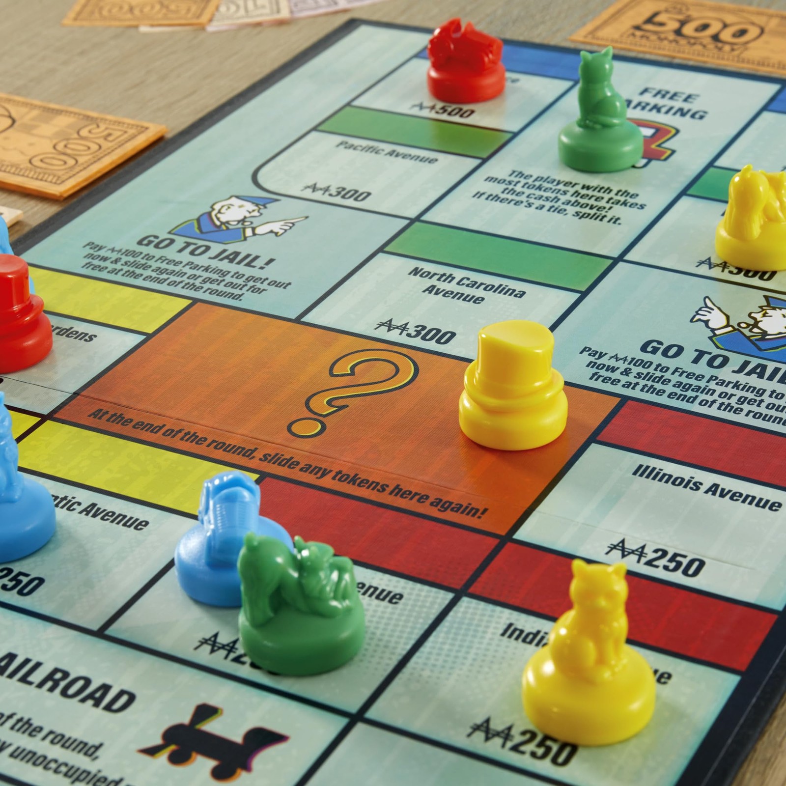Monopoly Knockout Board Game | 2-8 Players | Medium, Red, Yellow, Green, Blue
