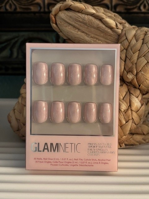 Glamnetic Pinky Promise Press On Nails