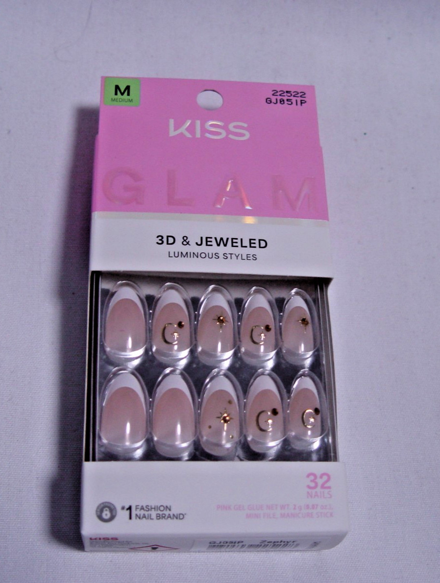 KISS GLAM 3D & Jeweled Press On Nails Starry Serenade Medium Coffin 32 Nails