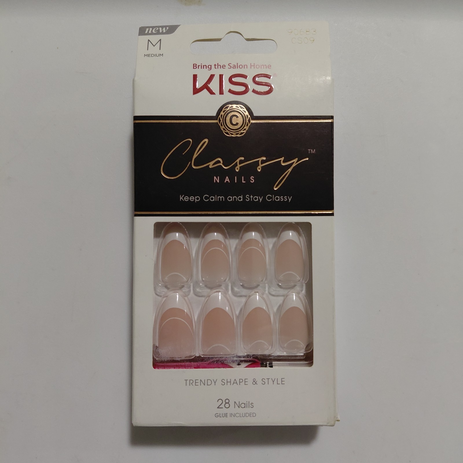 KISS Classy Nails Medium Glue Included Trendy Shape & Style