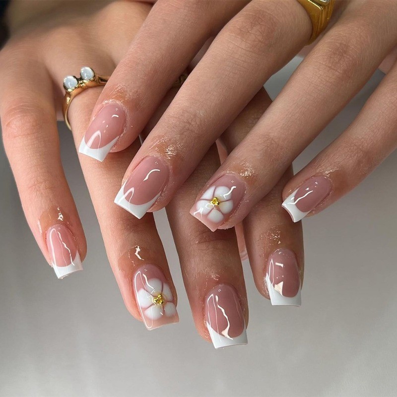 48pcs-Nude Pink French Press on Nails, Medium Square with White Flower Details