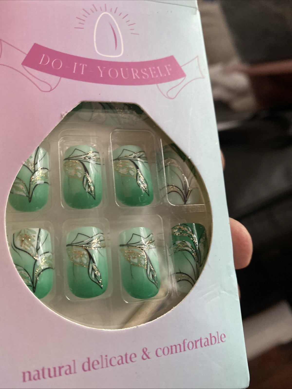 24 Pc Square Leaf Shiny Short Press On Nails w/Glue & Stickons Glossy Leaves