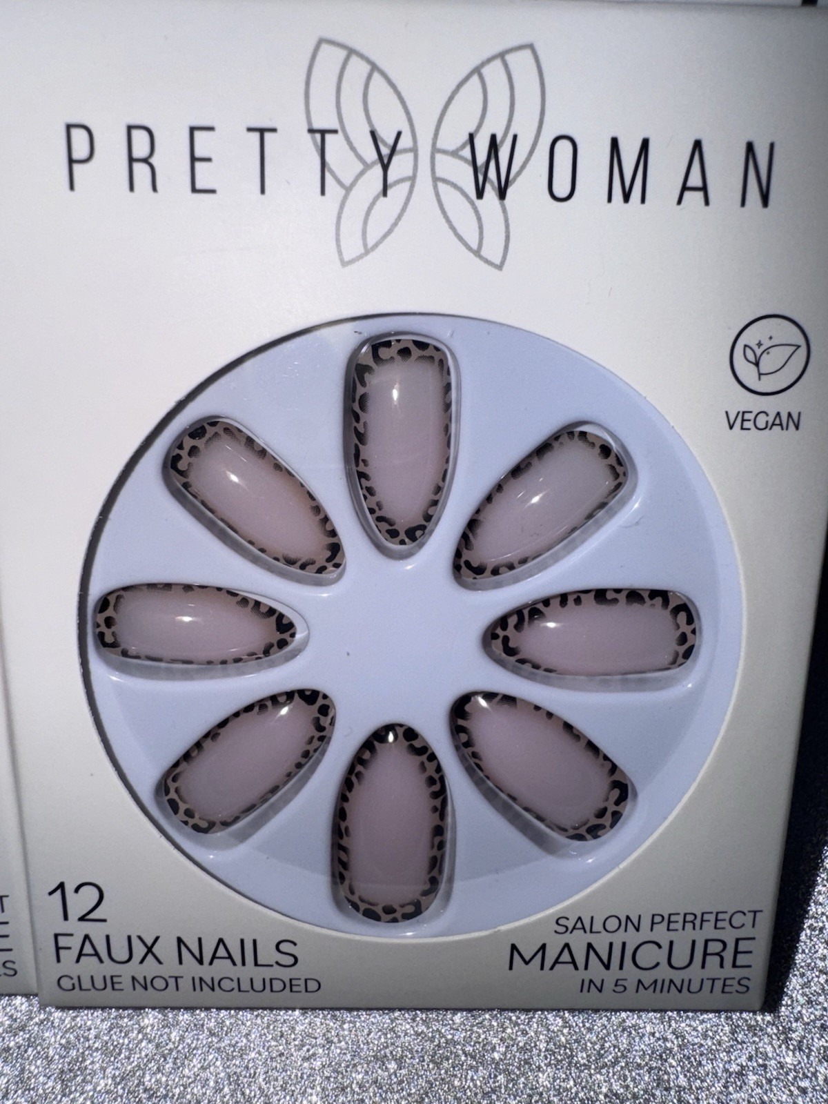 Pretty Woman Press-On Nails 2 Pack Almond Shape Leopard Trim 24 Nails Total