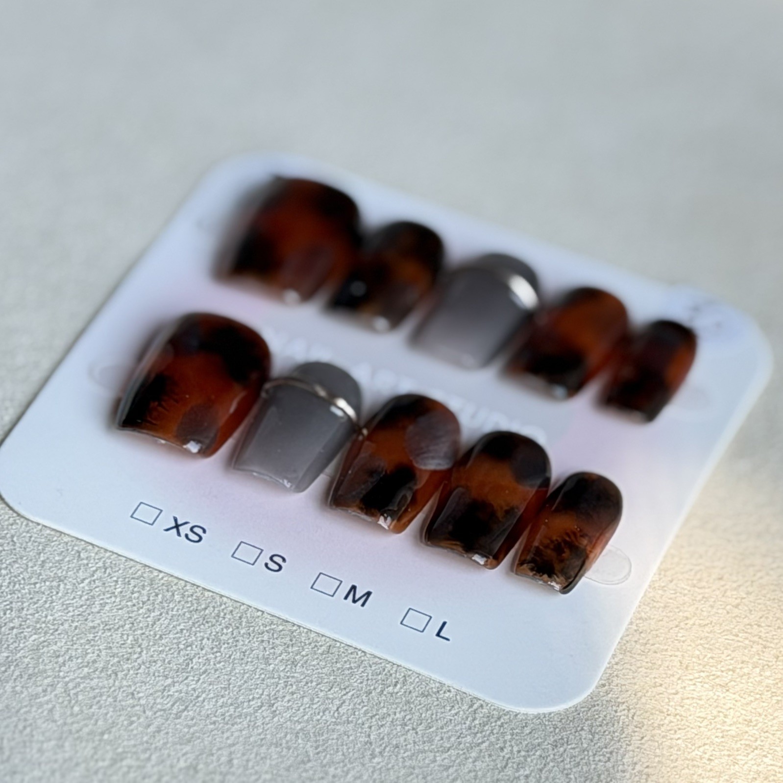 Unique Handmade Press-On Nails Size M | One of a Kind Set, Reusable 43