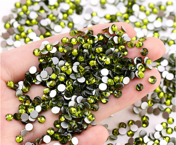 1440pcs/Lot 3D Nails Decoration Glitter Nail Art Rhinestones Flatback Crystals