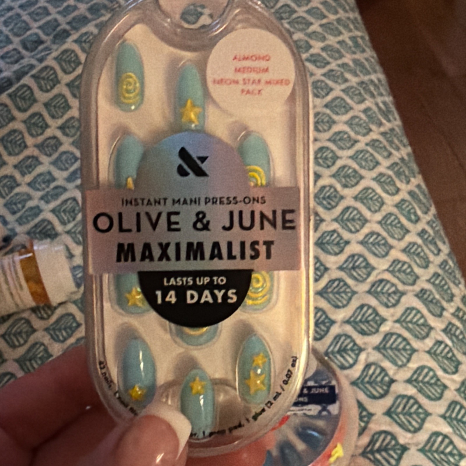 Lot Of 4 Olive And June Press On Nails – Brand New. Blue Velvet Nails.