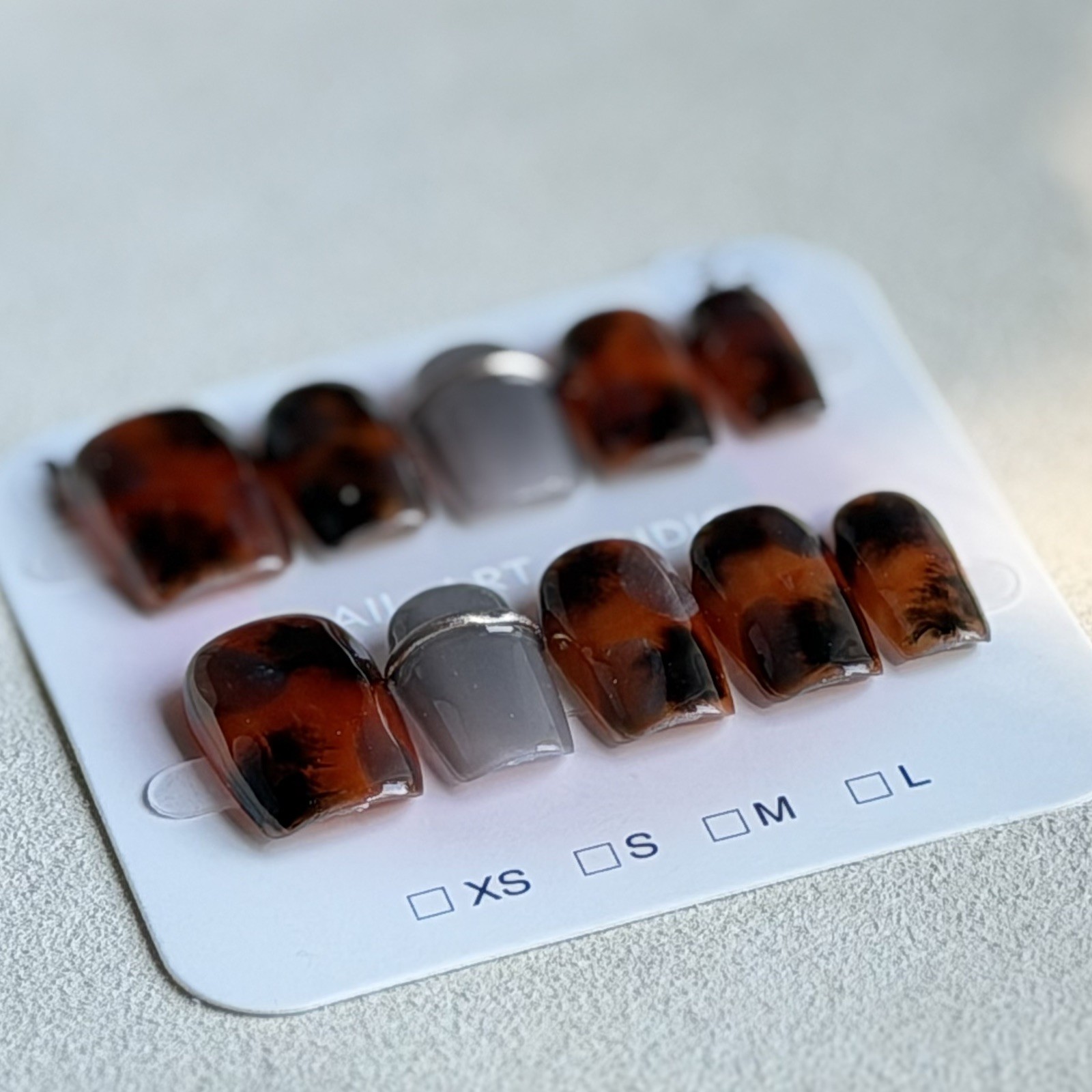 Unique Handmade Press-On Nails Size M | One of a Kind Set, Reusable 43