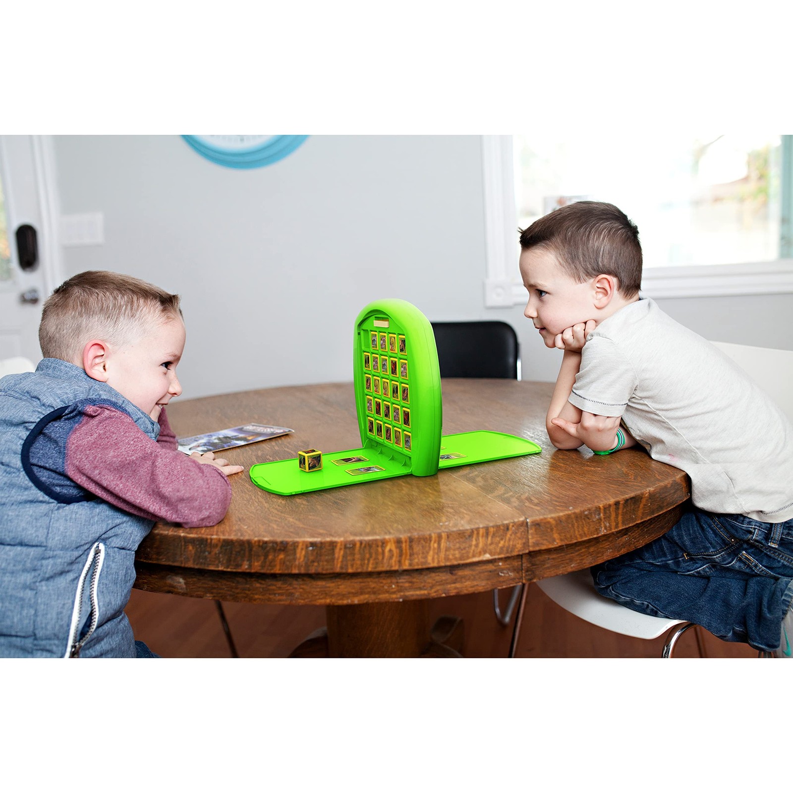 Top Trumps Match – One Size, Dinosaurs Board Game