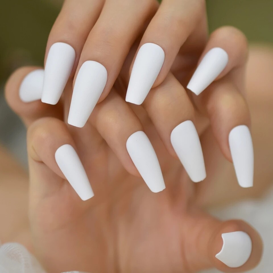 Press on Nails kit with glue Matte Coffin white maroon green black
