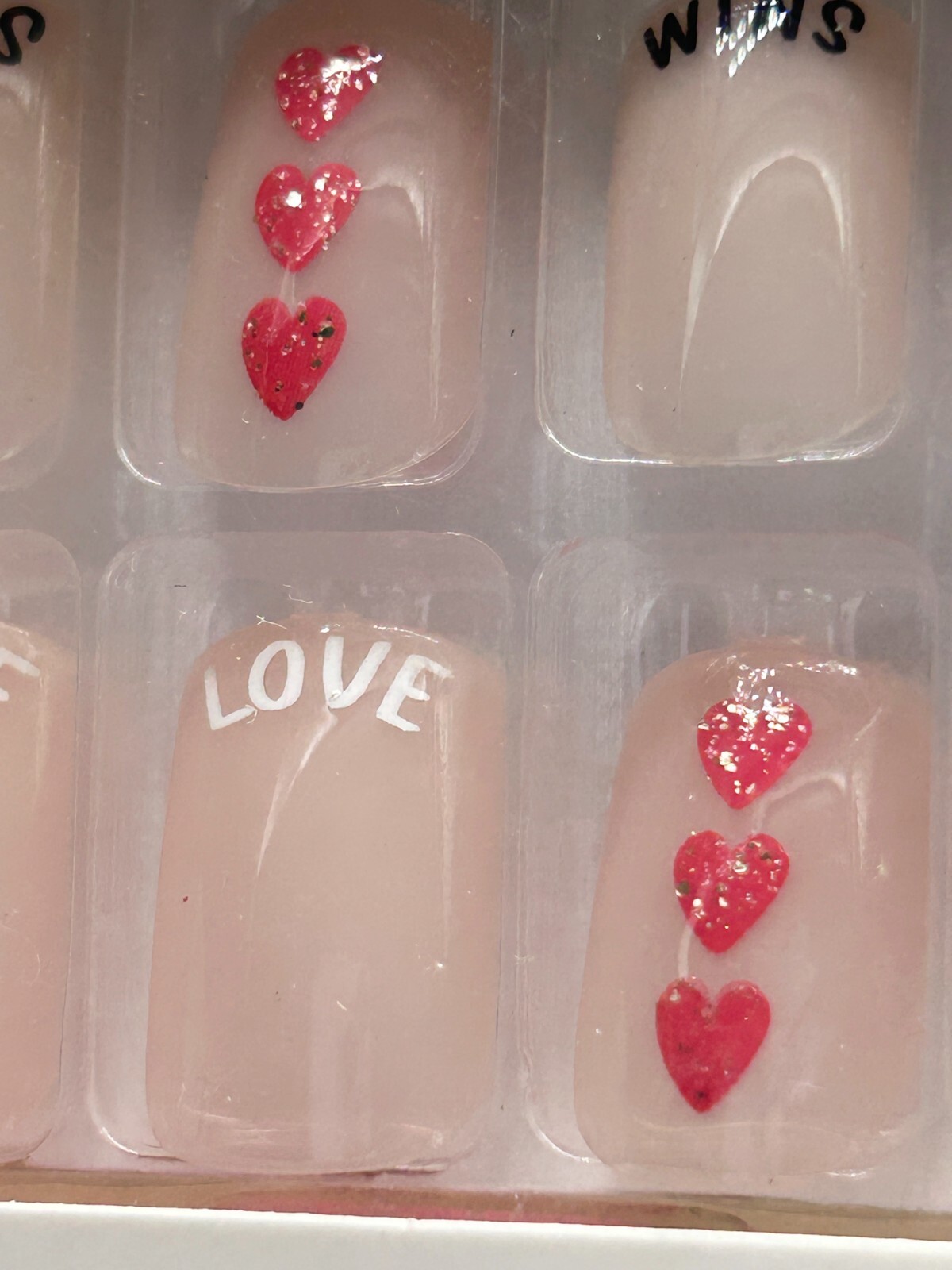 Kiss Short Glue-On Nails, Voguish Fantasy, Pink Nails Red Hearts ‘Love’ 89940