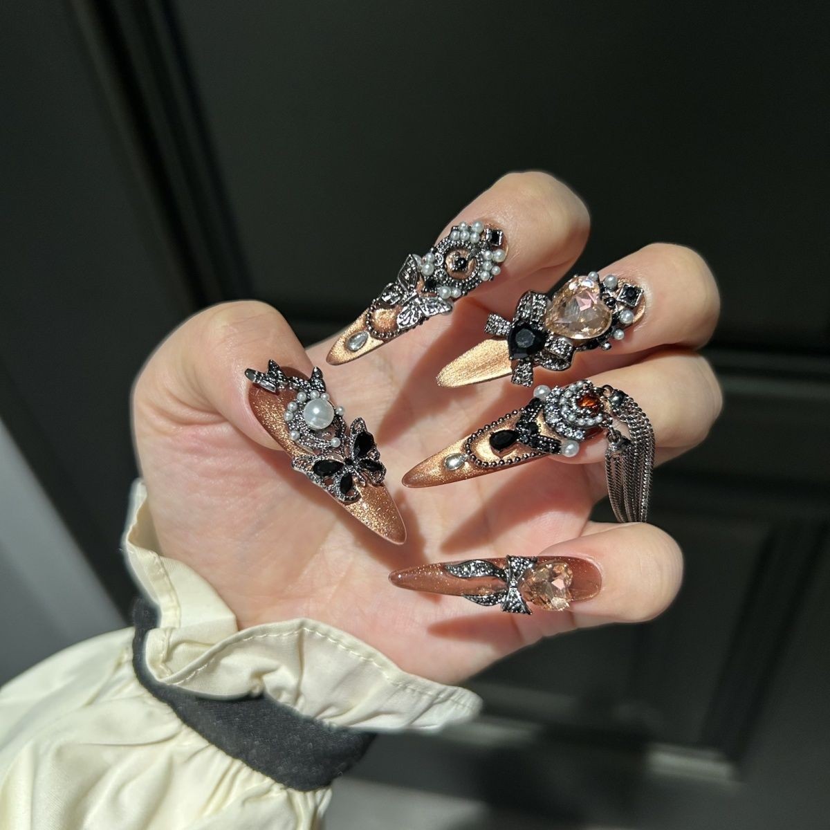 Dusk Handmade Cat Eye Rose Nails Shiny Dark Retro Luxury Design