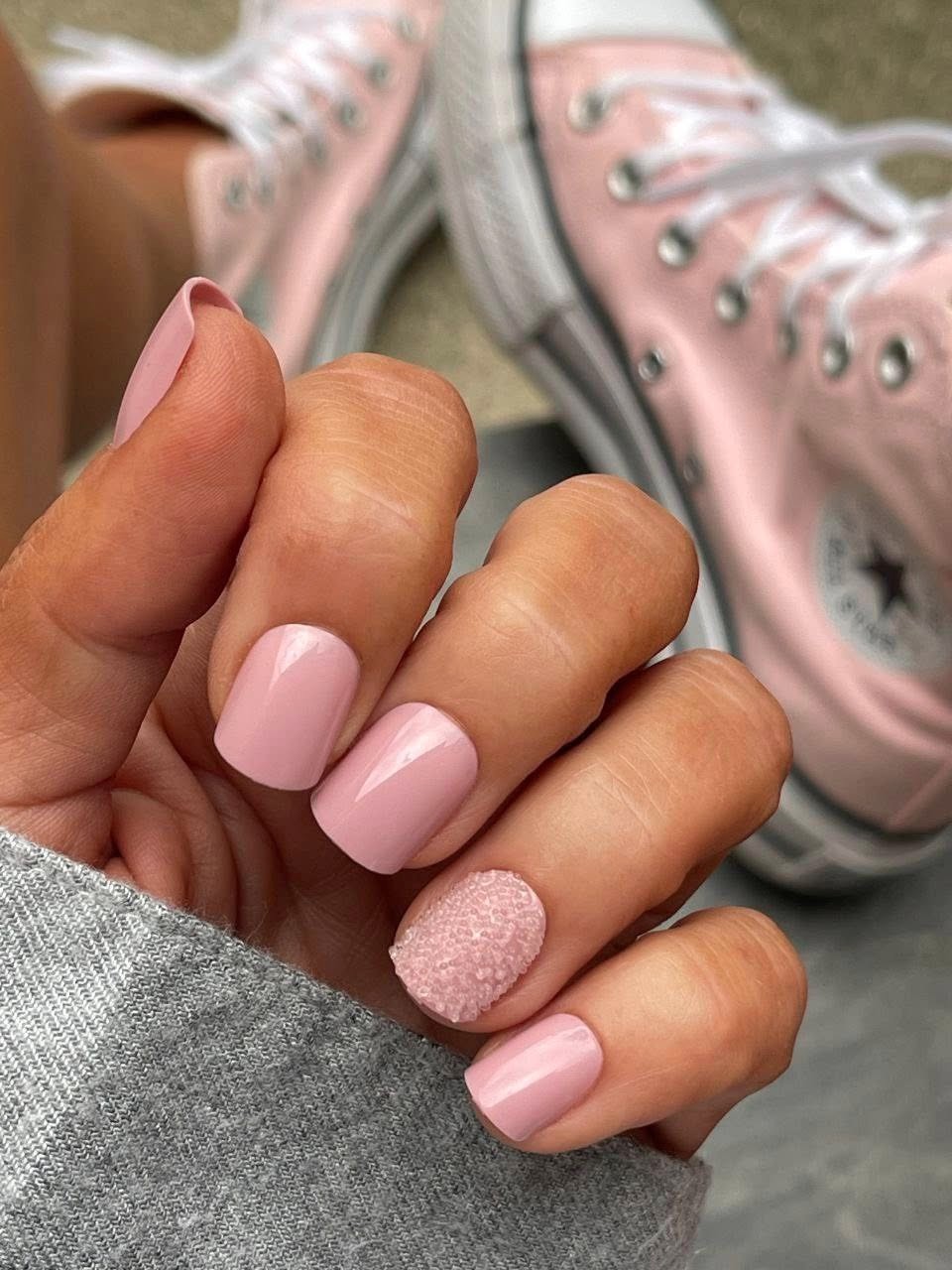Red Aspen Press On Nails – Margret’s Mauve Roses Short • Square • Shiny/3D