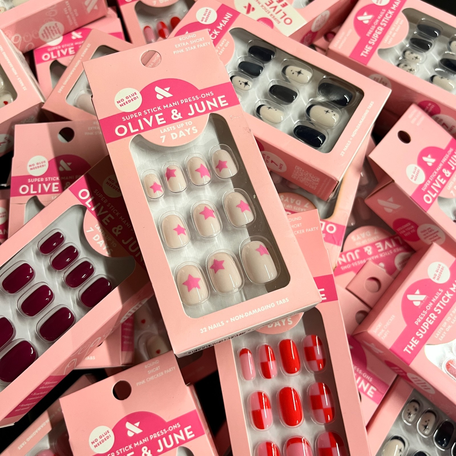 Lot of 30 – Olive and June Press-On Nails 7 Days Multiple Colors & Sizes