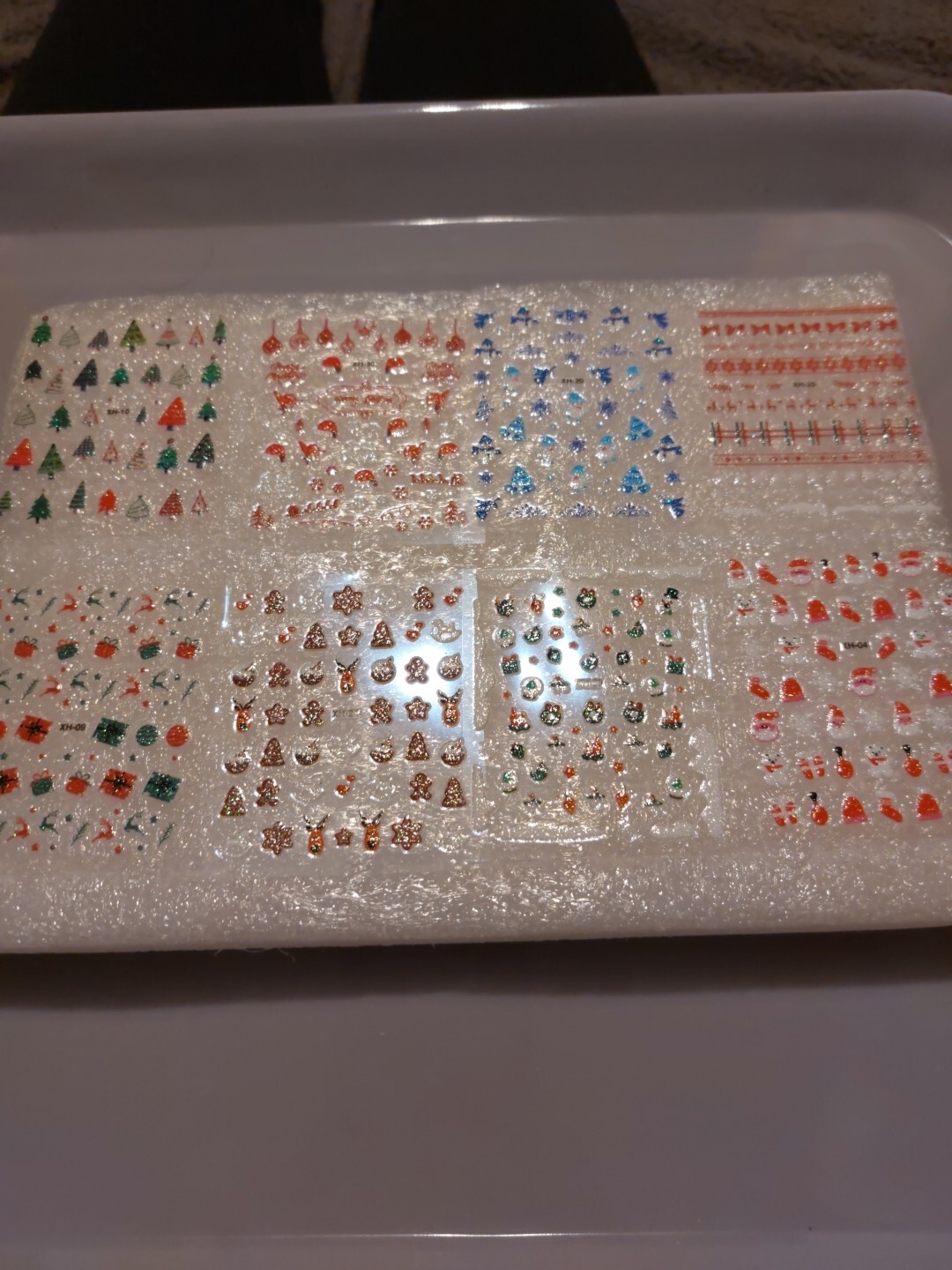 8 X Small Sheets Of Christmas Nail Art Stickers (Dn175) New