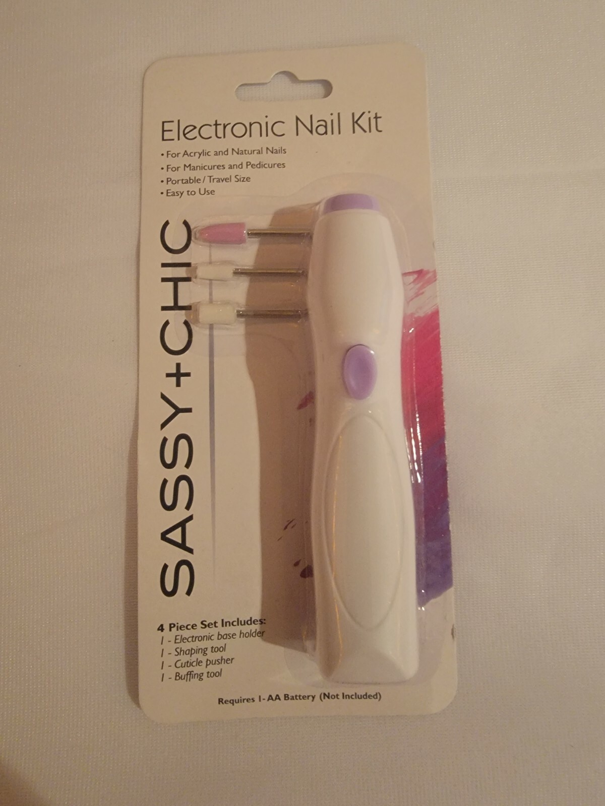 Sassy+Chic Fashion Nails – 4 packs – New! “Trendy” Designs & Electronic Nail Kit