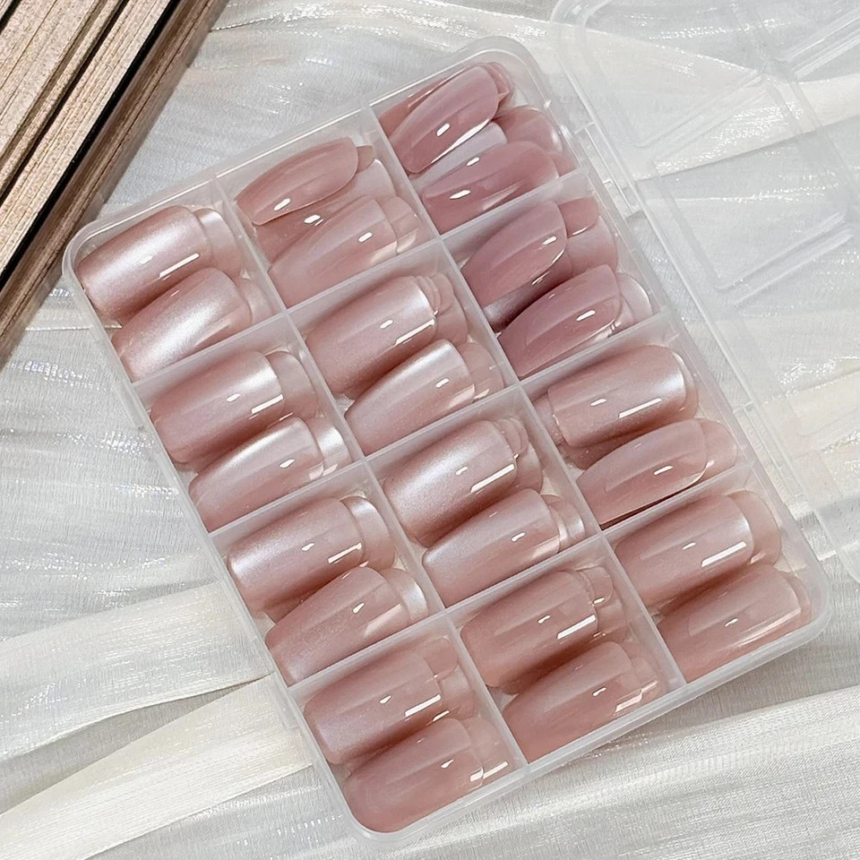 Glossy Short Round Press On Nails 144Pcs Nude Pink Cat Eye Detachable Fake Nails