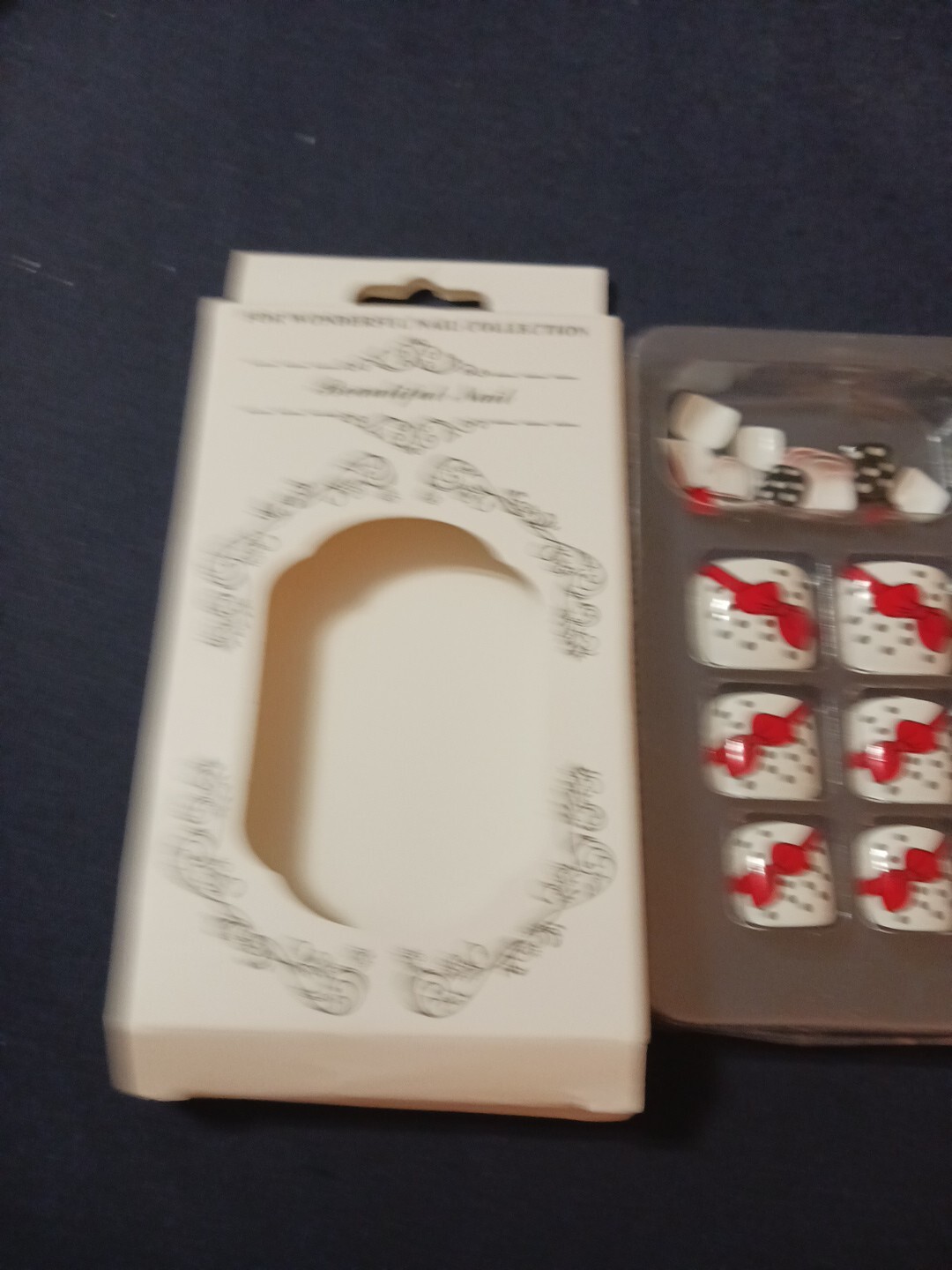 New Press On Toe Nails 24pc Set Red Bows And Dots On Box