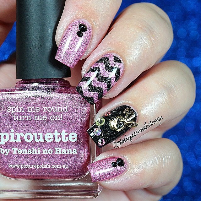 Zig zag tape for nail art, chevron stickers for nails, nail vinyls