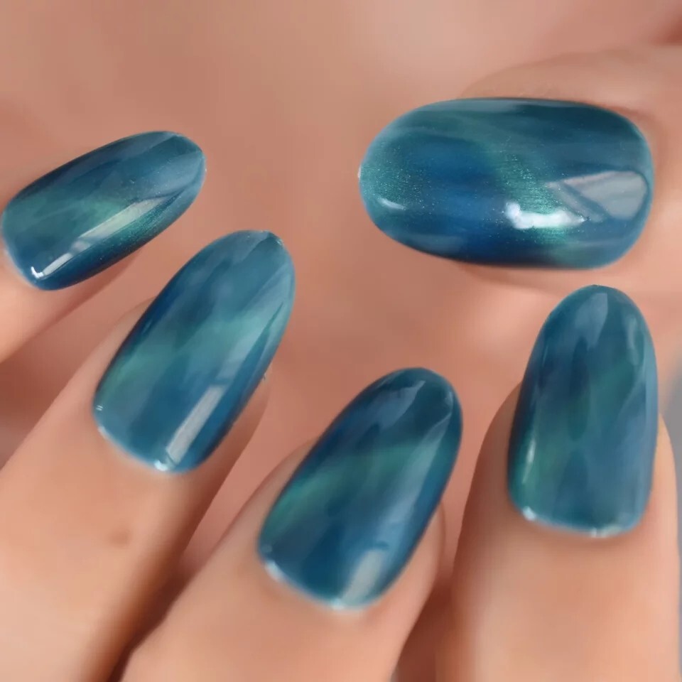 24 Aquamarine Galaxy Cat Eye Gel Press On Nails Glossy medium Blue magnet teal