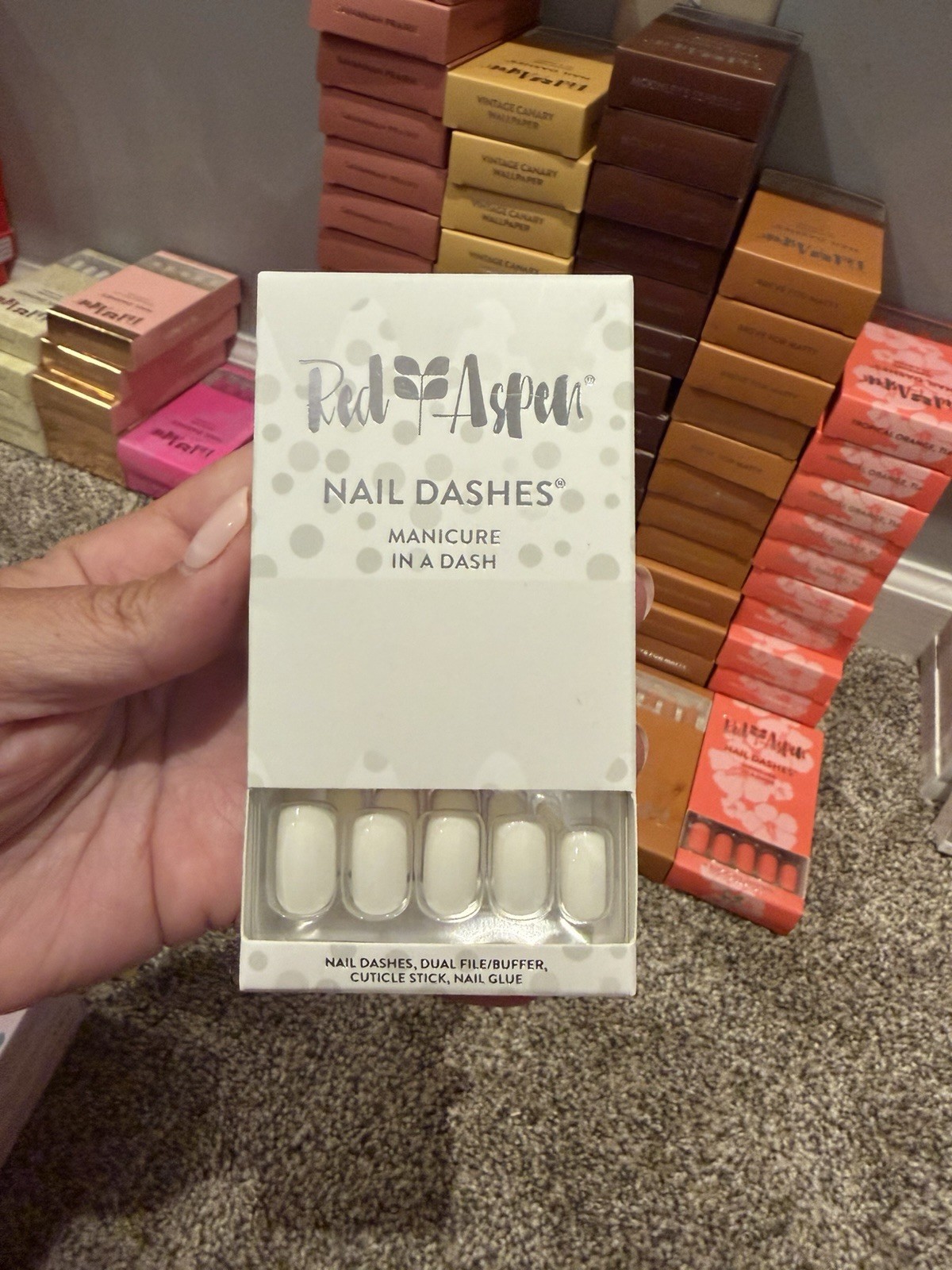 Red Aspen Nail Dashes