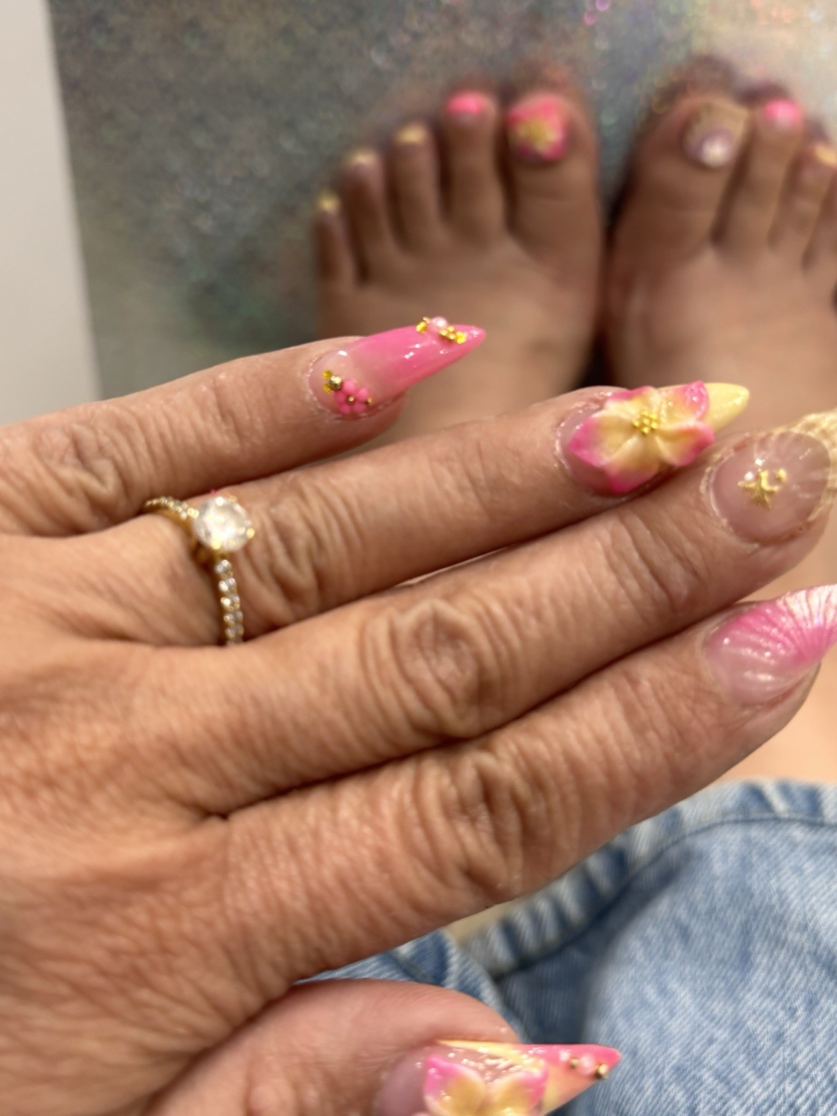 NAILBOX Press-On Nails Pink/Beige/Gold 3D Flowers Almond Long Full Cover
