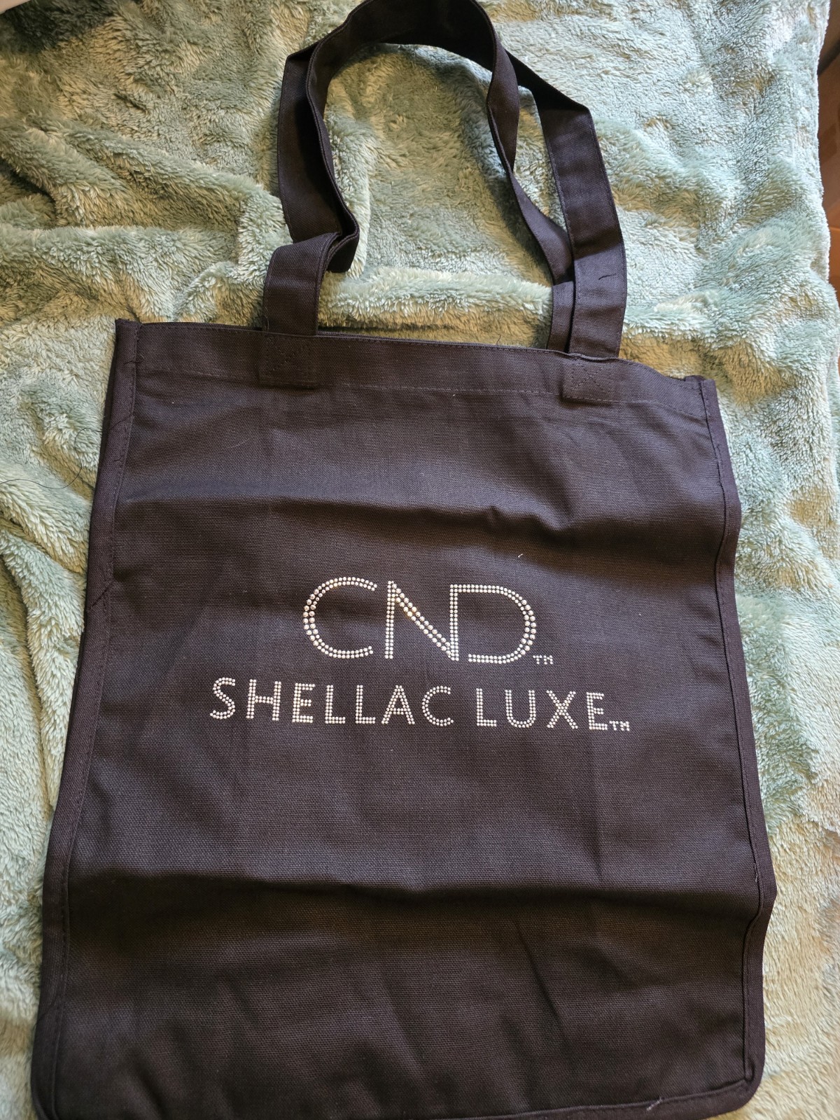 15 CND Shellac Luxe Black tote bags studded logo CND (Creative Nail Design)