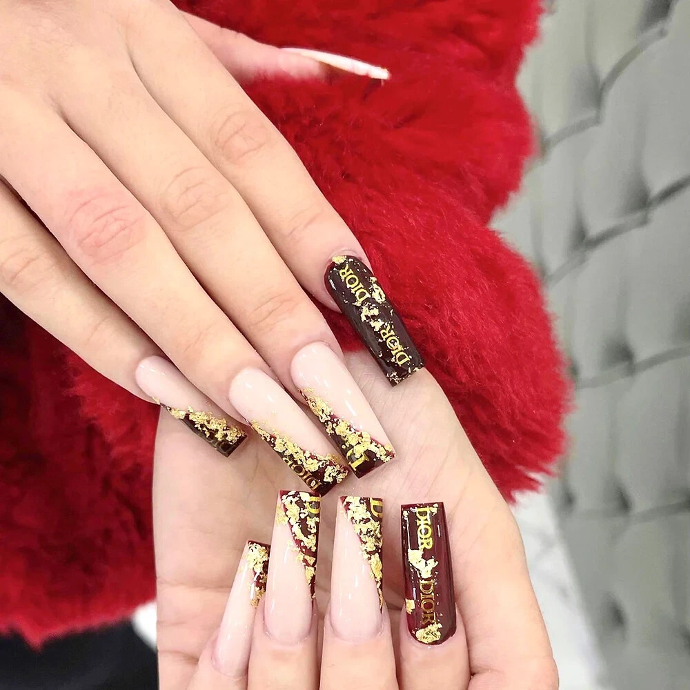 Foil Leaf Flakes Design – Rose Gold