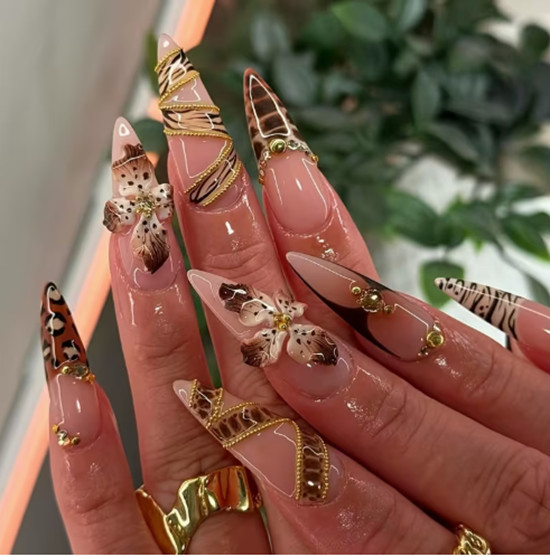 24 Pieces Press-on Nails -Long Almond Pointed Glossy Browns Animal Flowers 3D