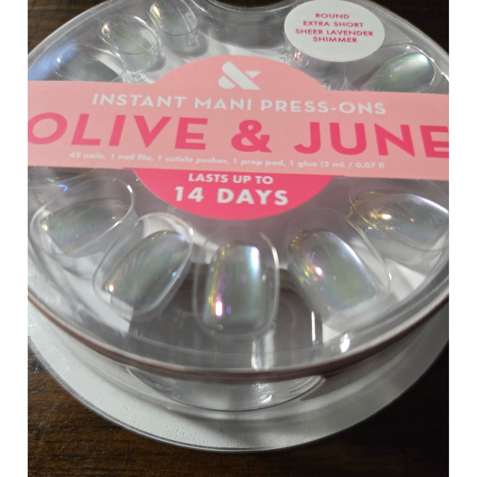 Olive & June Instant Mani Press-On Nail Sheer Lavender Shimmer Round Extra Short