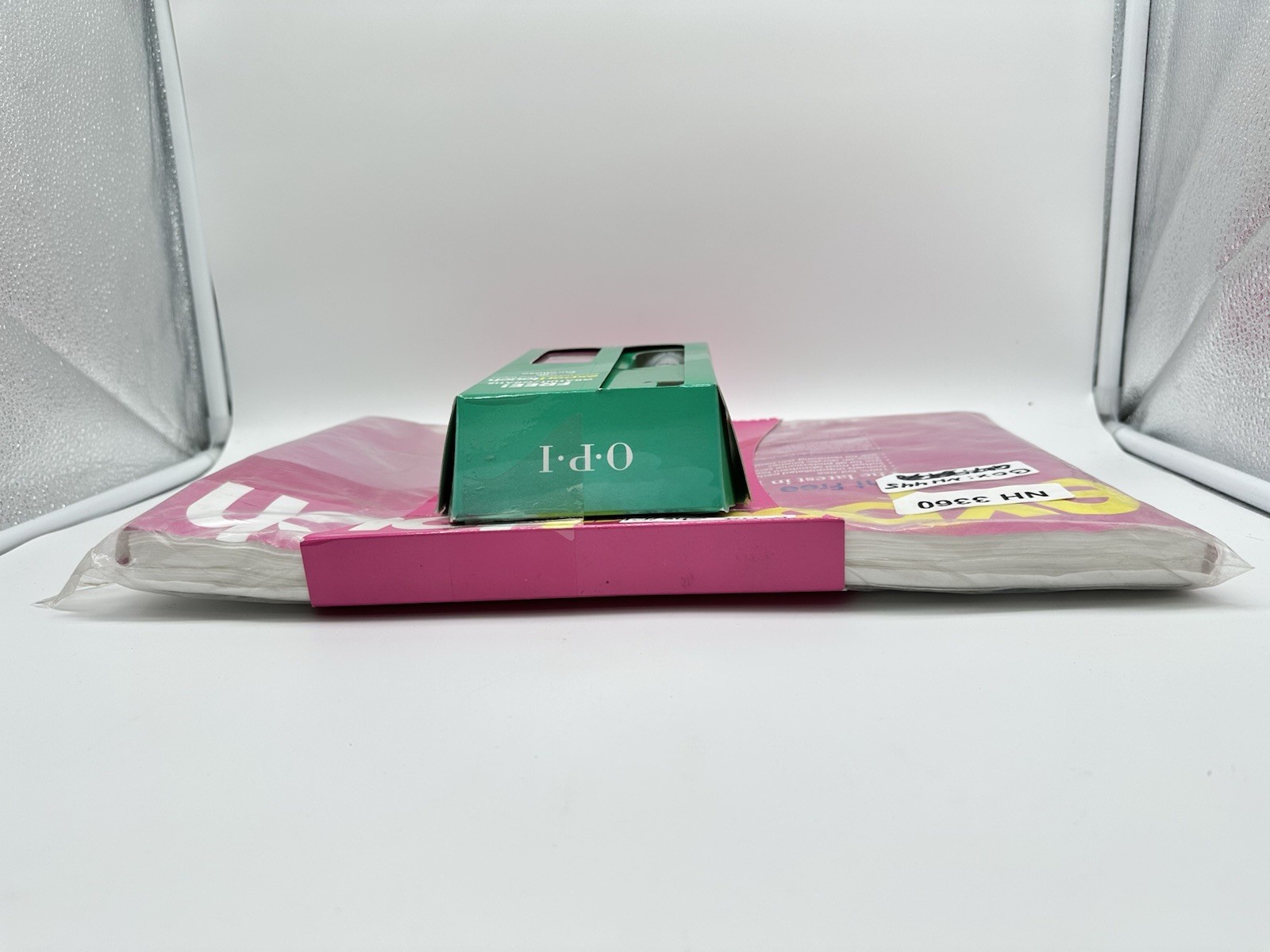 Lot of 3 – OPI Expert Touch Lint Free Table Towels & Nail Wipes + Nail Cleanser