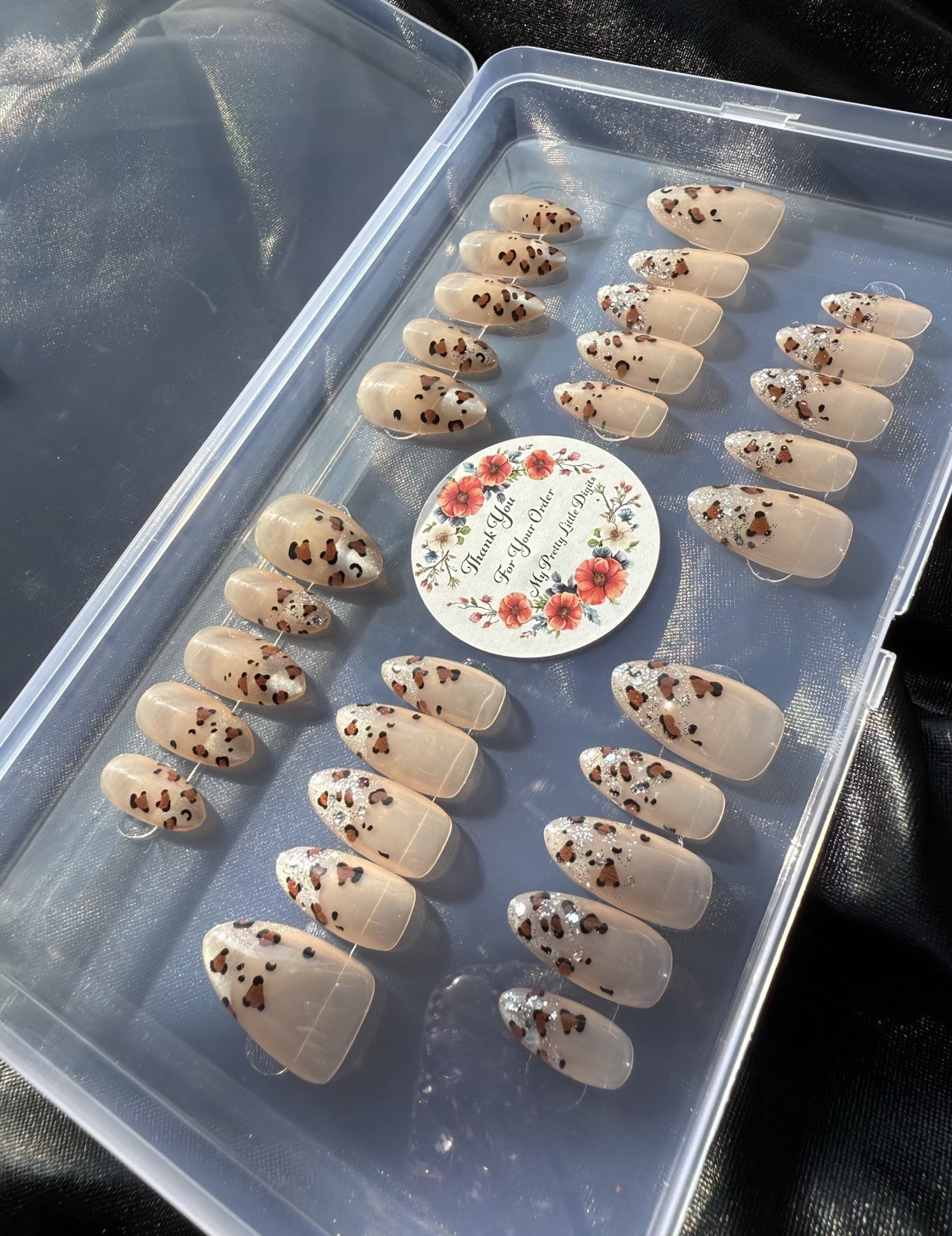 Handmade Press On Nails, Leopard Design~Includes Free Gifts❣️