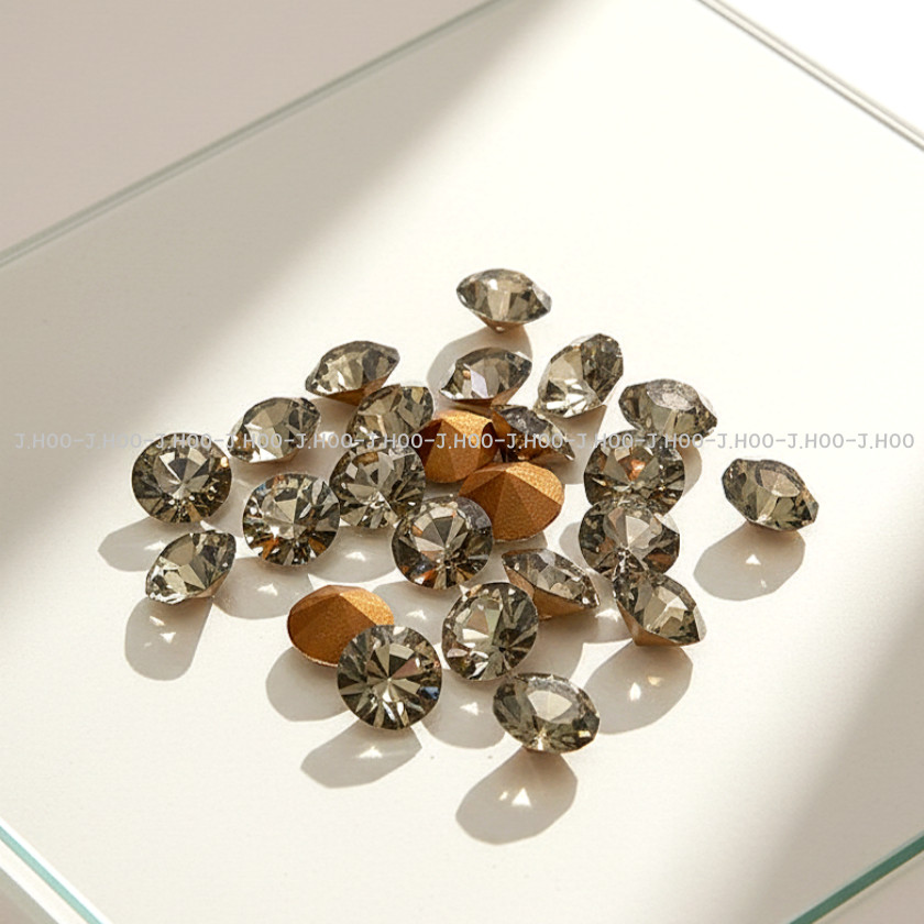 Preciosa Czech Black Diamond V-Cut Round Stone Pointed Back