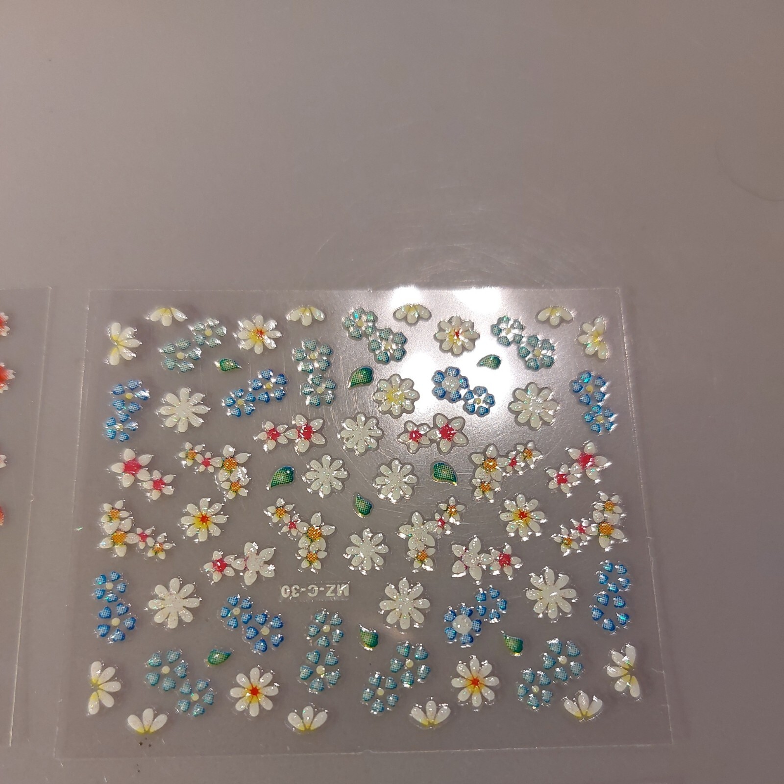 4 X Small Sheets Of Colour Nail Art Stickers (Dn378) New