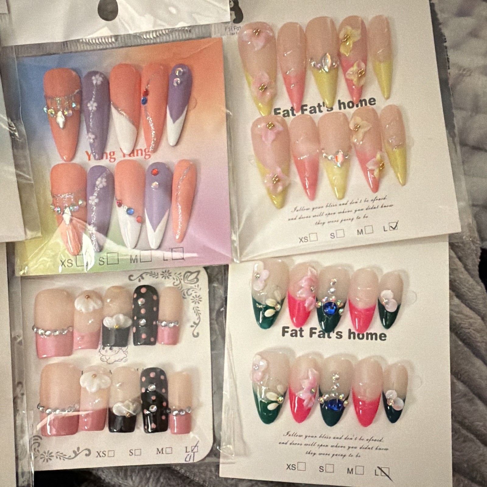 Set of 6 pre-designed large nails