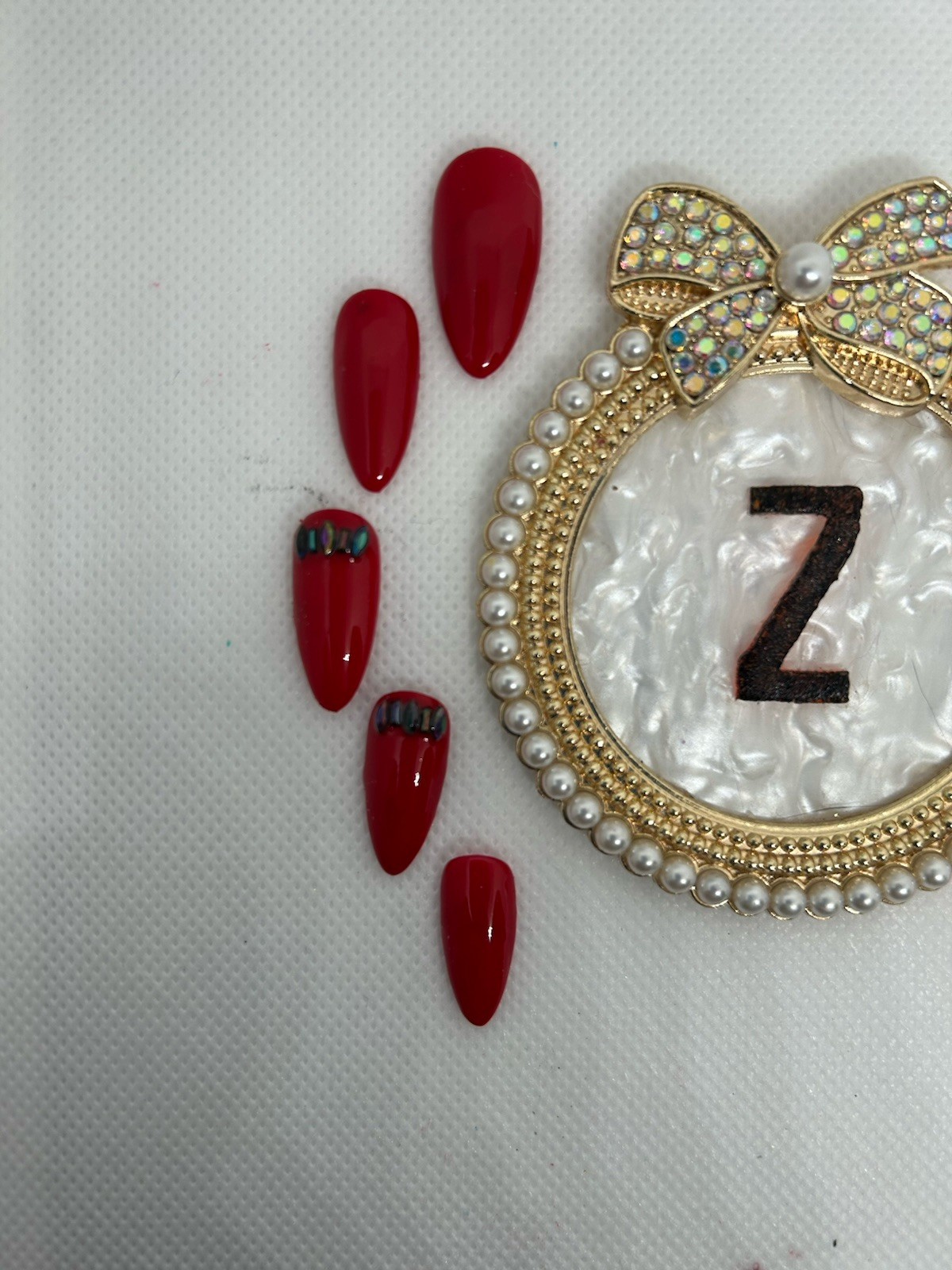 Z NAILZ! Handmade Classic Red M Almond Press On Nails With Bling