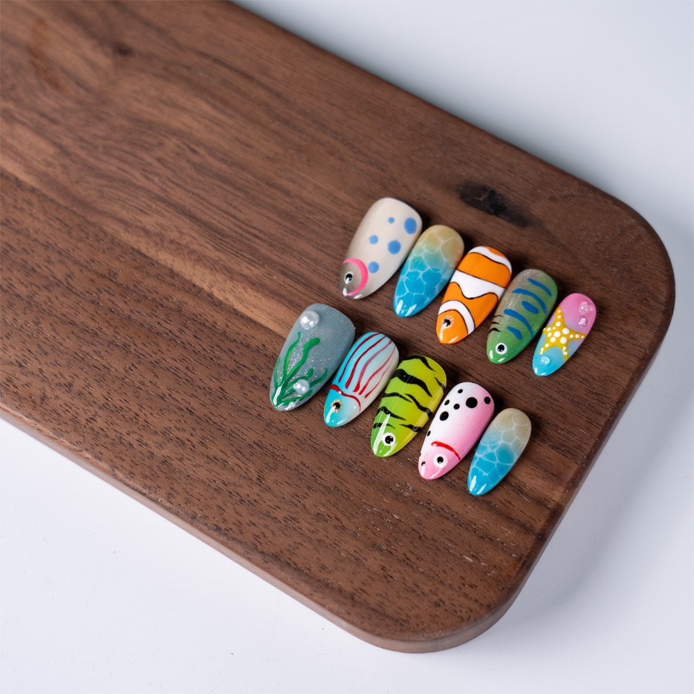 10pcs Handmade Almond Press On Nails Ocean Clownfish Summer Party Fashion Decor
