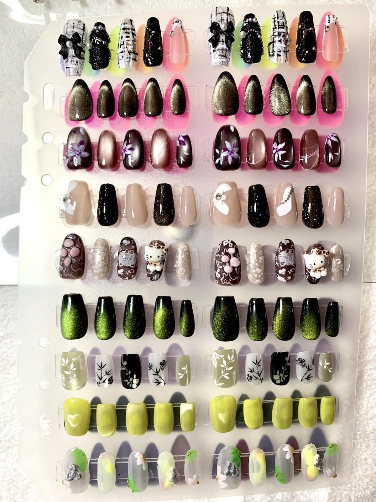 Press On Nails, 23 Pairs, XS, Cat Eye, Glitter, Hello Kitty, Book, Pages, Glue.