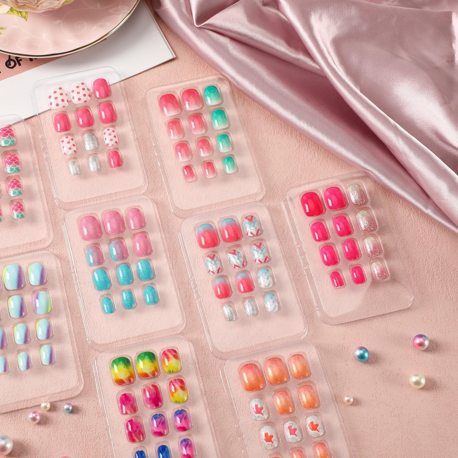 DTOFOOT Fake Press on Nails for Kids,108pcs Acrylic Full Small, Multicolor