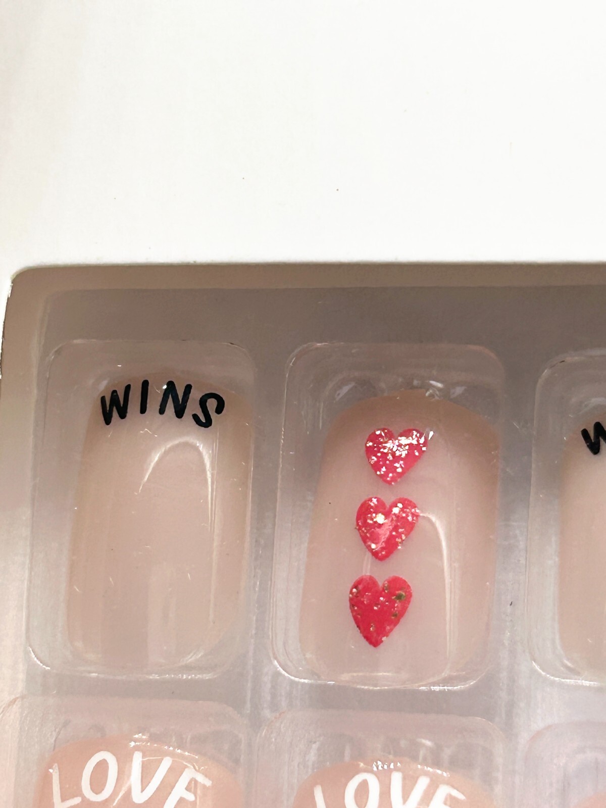 Kiss Short Glue-On Nails, Voguish Fantasy, Pink Nails Red Hearts ‘Love’ 89940