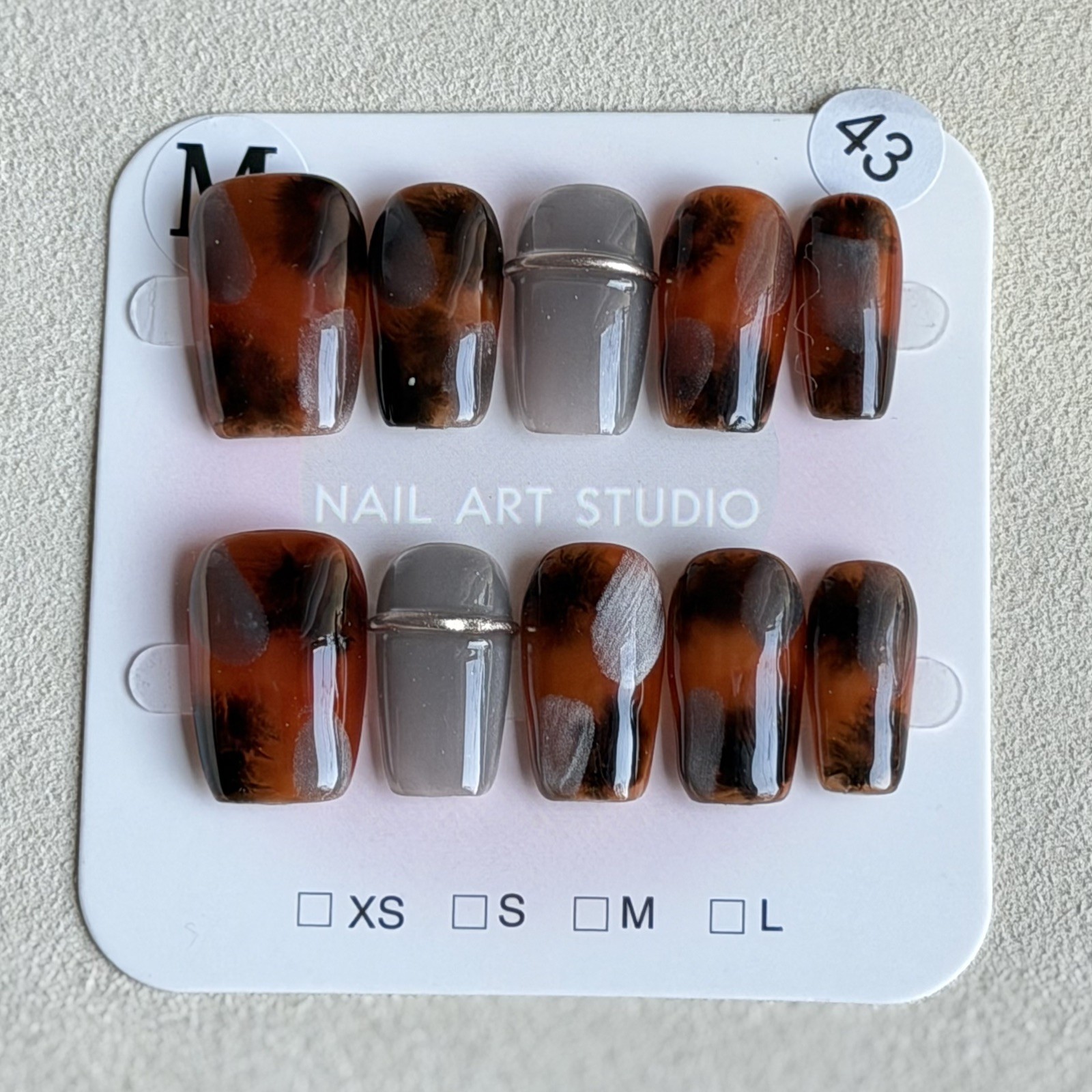 Unique Handmade Press-On Nails Size M | One of a Kind Set, Reusable 43