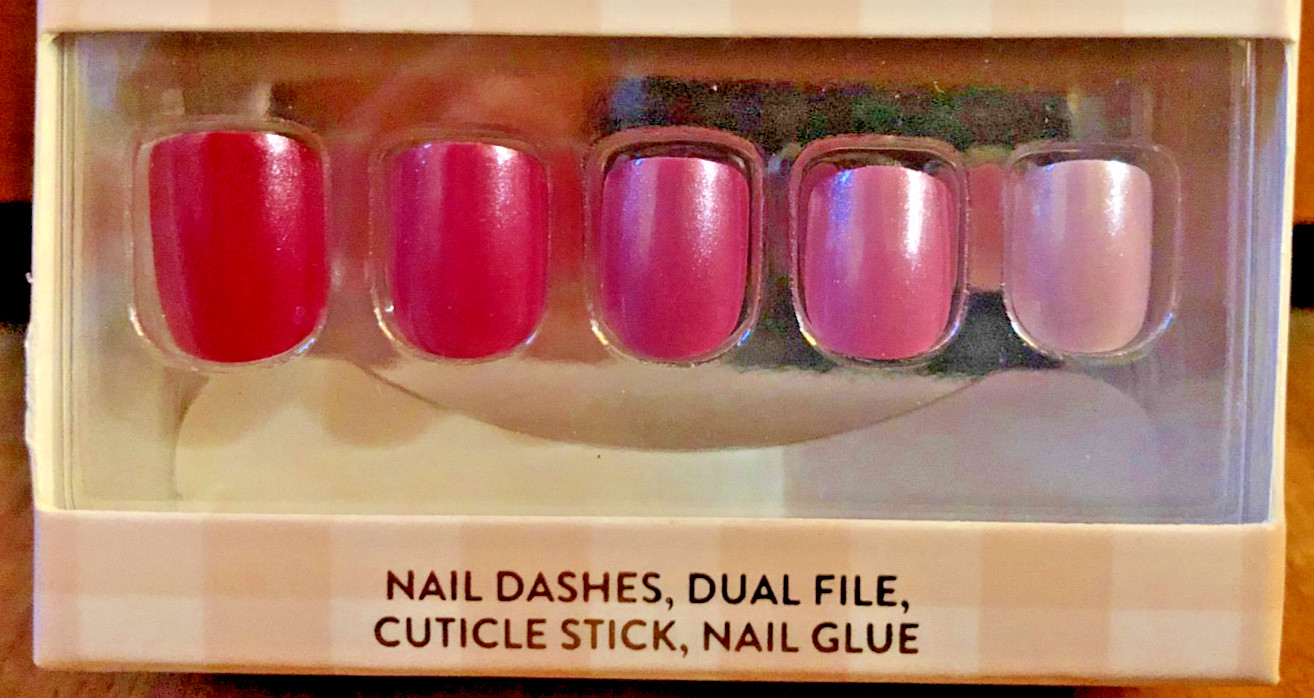 Red Aspen Nail Dashes Besties Petite ” Some Bunny Loves You Bestie, Tam “