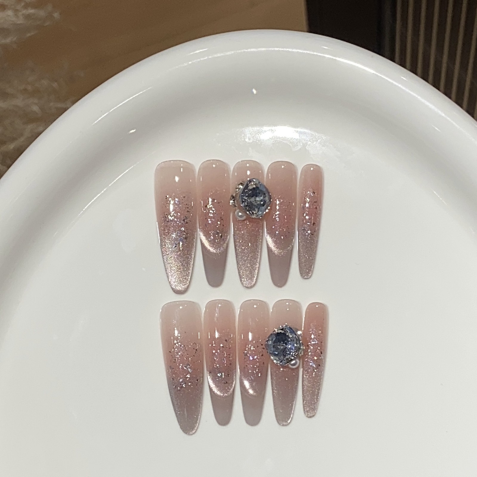 10Pcs Handmade Pink Cat Eye Long Pointed Nails Pearl Rhinestone Design